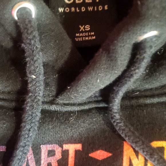 Obey Frieda "make art not war" sweatshirt - Picture 3 of 4